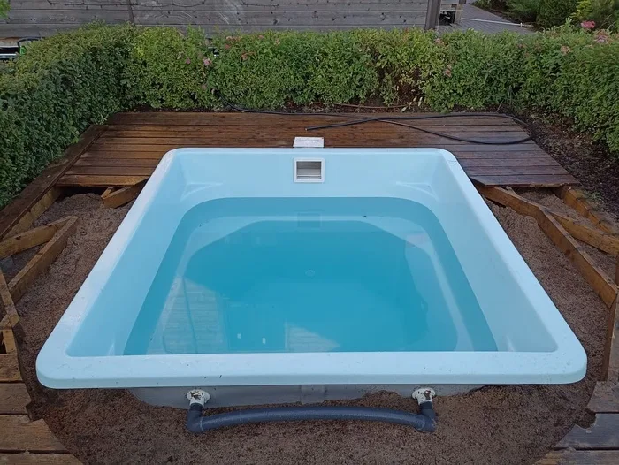 Композитная купель Laguna 2 — установка в Великом Новгороде